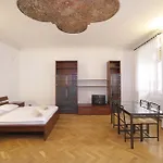 Tomasska Apartments